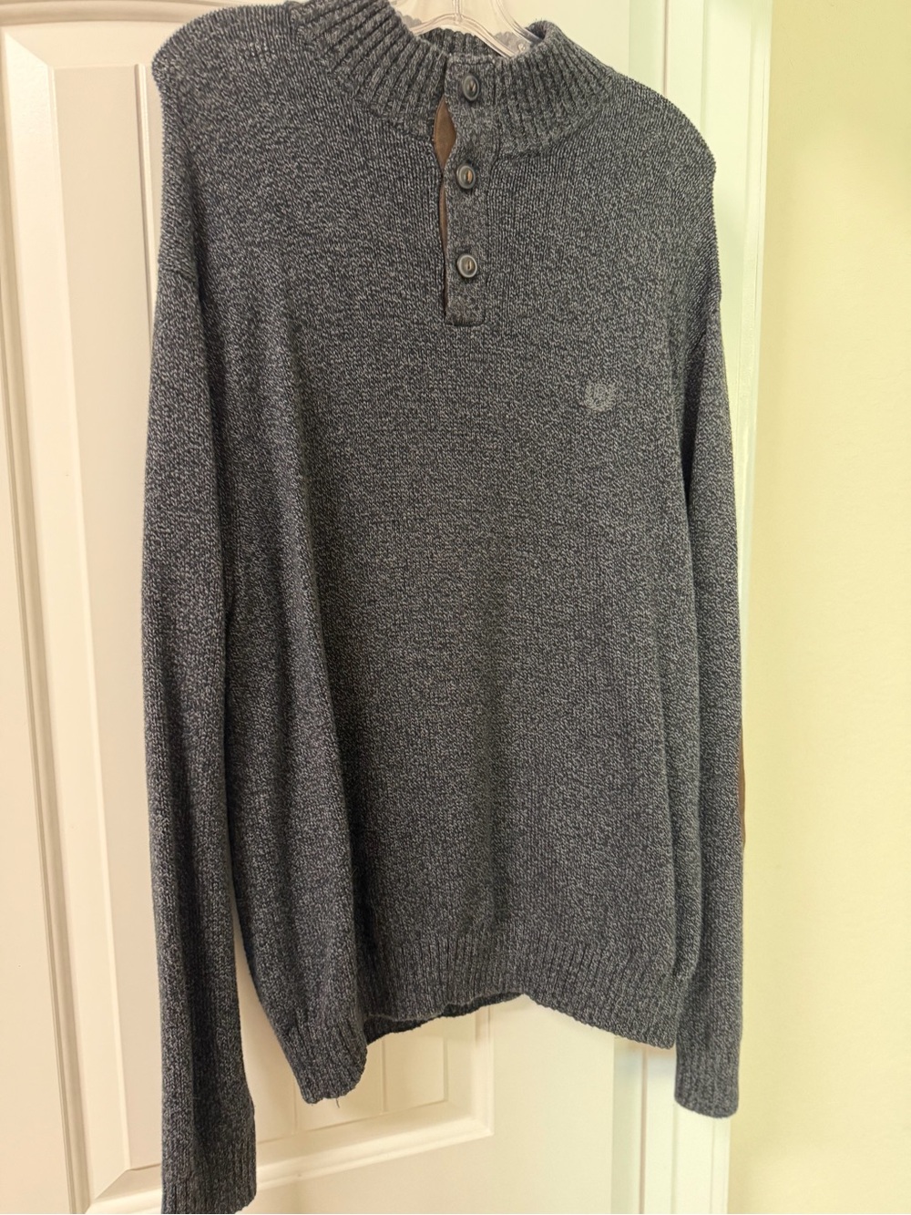 Men's Chap’s Gray Button-Neck Knit Sweater